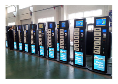 LCDスクリーンを広告する19インチの公共棒カジノのモバイル機器の充電ステーションのキオスク